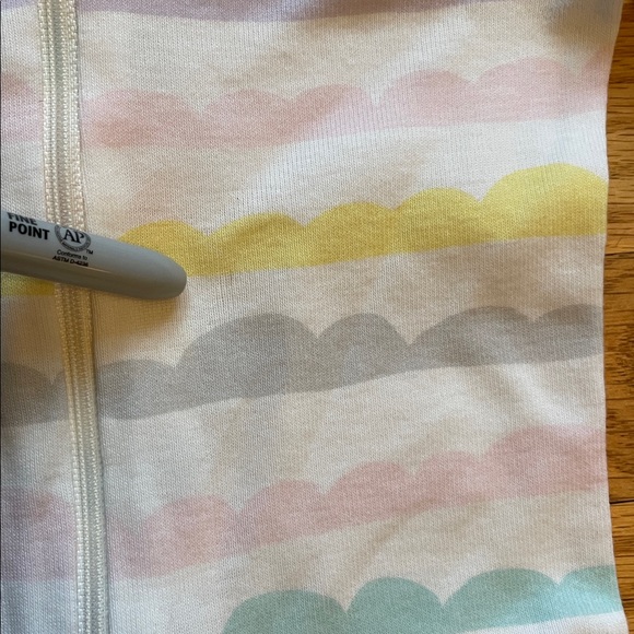 Hanna Andersson Pastel Scallop Cloud Pajamas - Picture 6 of 11